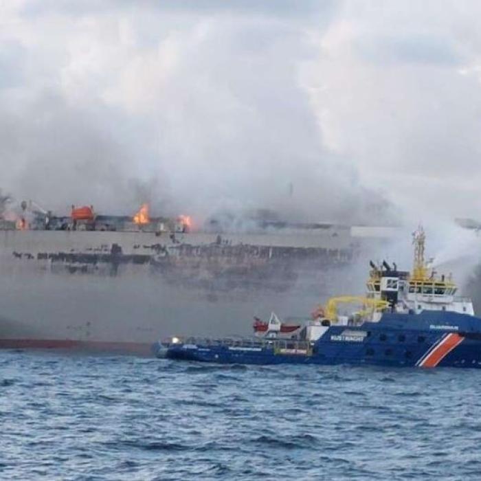 Incendiu imens la un cargou în Marea Nordului: „Ar putea însemna un dezastru ecologic”
