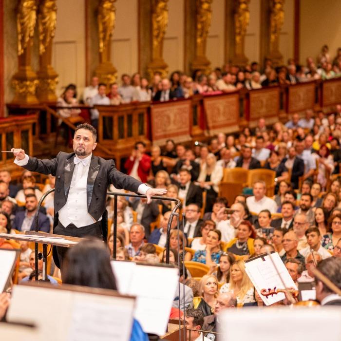 Opereta românească "Crai Nou", prezentată pentru prima dată la Viena. Succes internațional al Operei Naționale București