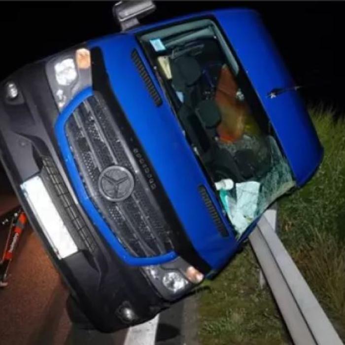 Microbuz românesc, implicat într-un accident mortal pe autostradă în Ungaria