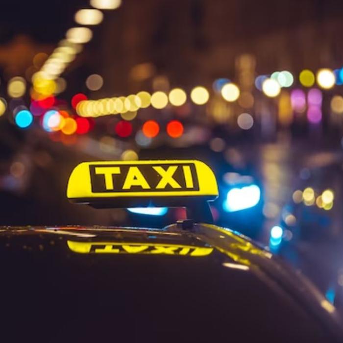 Propunere controversată în Italia: Taxi gratuit pentru cei care au băut prea mult alcool în club 