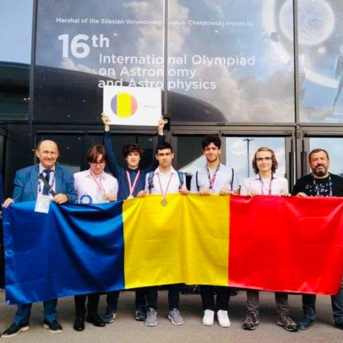 Cinci medalii, obținute de elevii români la Olimpiada Internaţională de Astronomie şi Astrofizică, desfășurată în Polonia