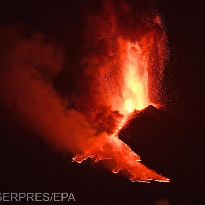 MAE, atenţionare pentru românii care călătoresc sau se află în Italia: Pericol de incendii în Sicilia