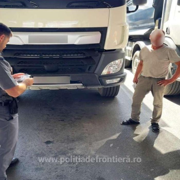 Ansamblu rutier, pe ruta Bulgaria-Polonia, nu a fost lăsat să intre în țară. Toată marfa a fost confiscată