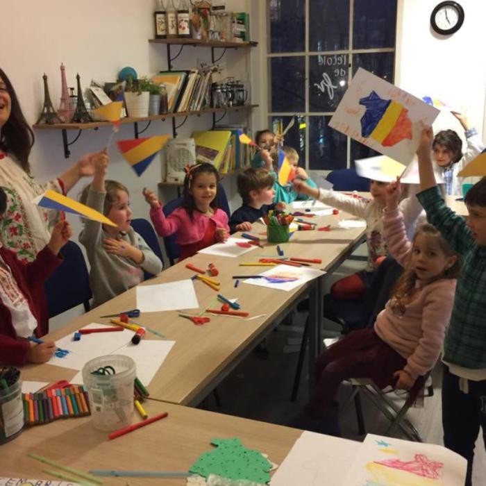 Educația, în strategiile autorităților pentru reîntoarcerea acasă a românilor din Diaspora. O dezbatere esențială pentru o țară cu 8 milioane de cetățeni în afara granițelor