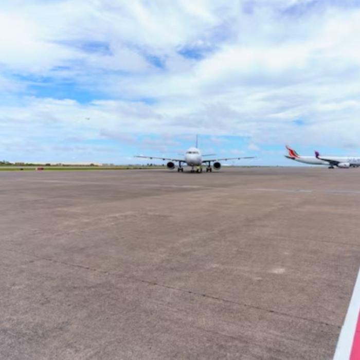 Două avioane, la un pas să se ciocnească pe pistă în Italia. Sute de pasageri, în pericol