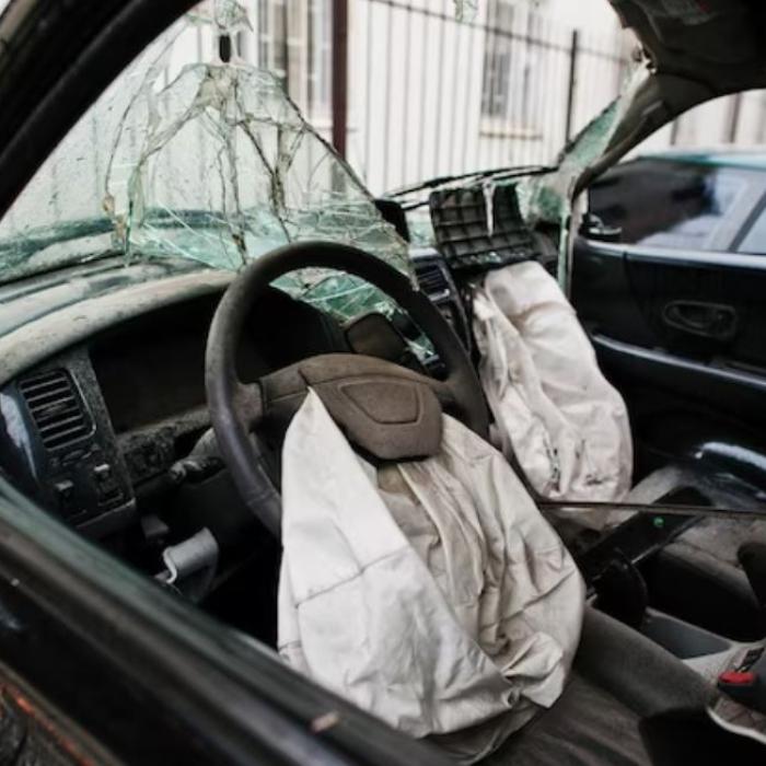 Accident rutier grav provocat de un șofer român, în Austria: o mașină s-a răsturnat