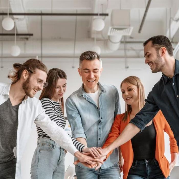 Românii, tot mai vulnerabili în faţa riscurilor de zi cu zi