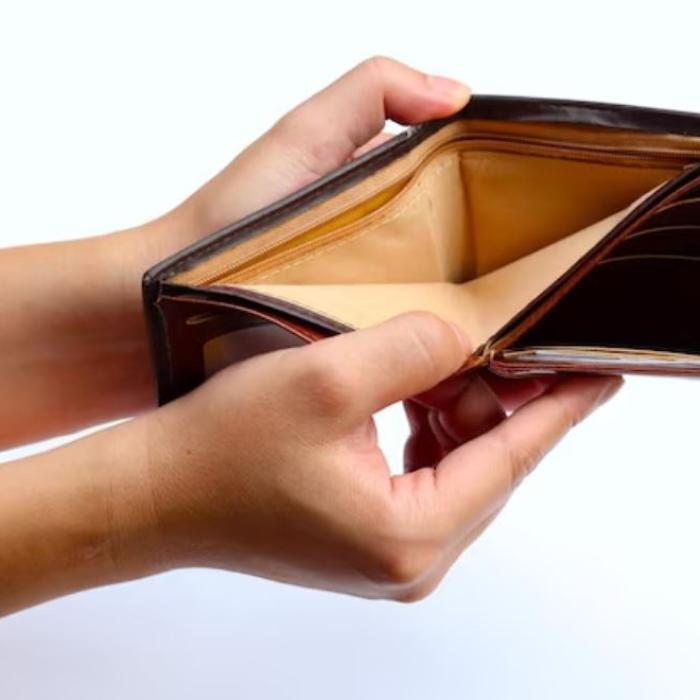 Trei obiecte pe care ar trebui să le arunci dacă vrei să atragi banii 