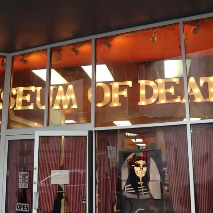 Cel mai controversat muzeu din lume, Muzeul Morții: O atracție ce ține evidența vizitatorilor care leșină