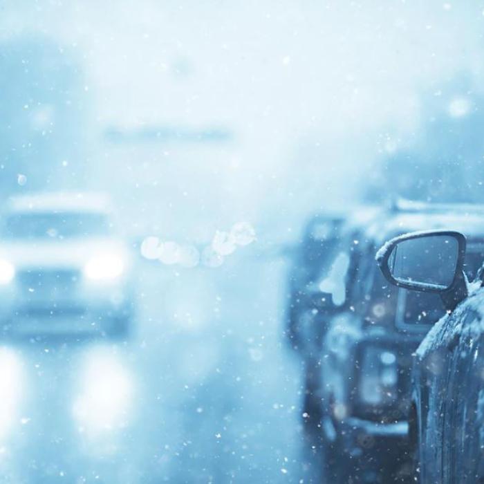 Mai multe județe din România sunt sub Cod Galben de ceață densă: Atenție la vizibilitate și trafic!