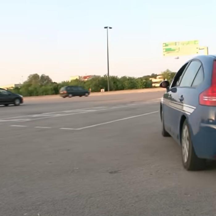 Franța. Un român de doar 16 ani, prins conducând o mașină, fără ITP: De parcă nu era suficient, a fost depistat pozitiv și la cocaină