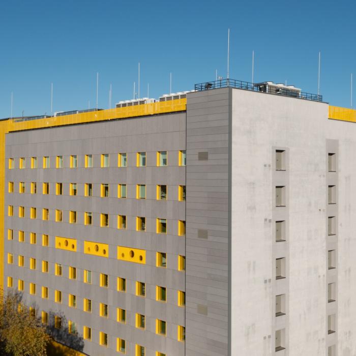 Unde statul eșuează, reușesc oamenii simpli: Spitalul pentru copiii bolnavi de cancer, construit din donaţii şi sponsorizări, a fost inaugurat