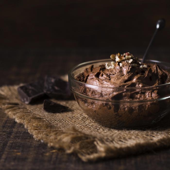 Budincă de ciocolată din doar 4 ingrediente. Iese un deliciu