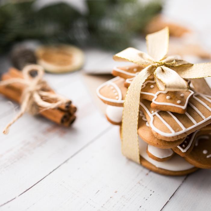 Fursecuri cu ghimbir și glazură de zahăr, o rețetă pe care toate gospodinele o vor îndrăgi