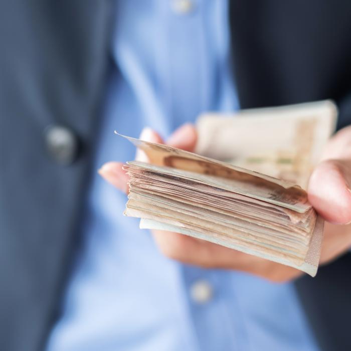 Salariile din Olanda cresc în 2024. Firmele găsesc tot mai greu angajați 