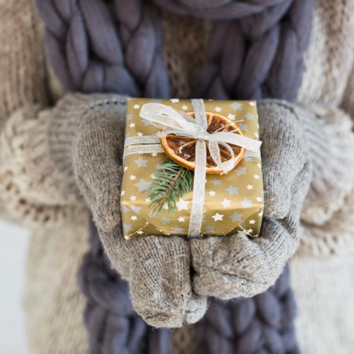Horoscop special. Zodiile care își deschid inima și găsesc adevărata fericire în decembrie: Berbeci, această șansă este una la un milion!