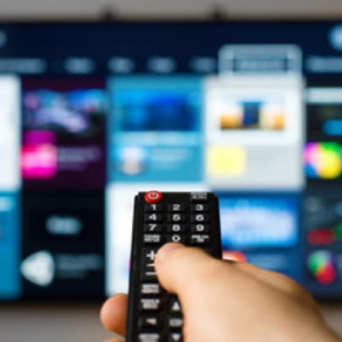 Operatorii pirat de IP-TV fac profituri de milioane de euro de pe urma românilor din străinătate. Polițiștii italieni, percheziții de amploare 