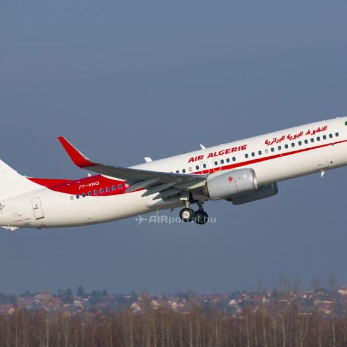 Un pasager clandestin, găsit în viață pe roata unui avion: bărbatul a călătorit la -50 de grade Celsius