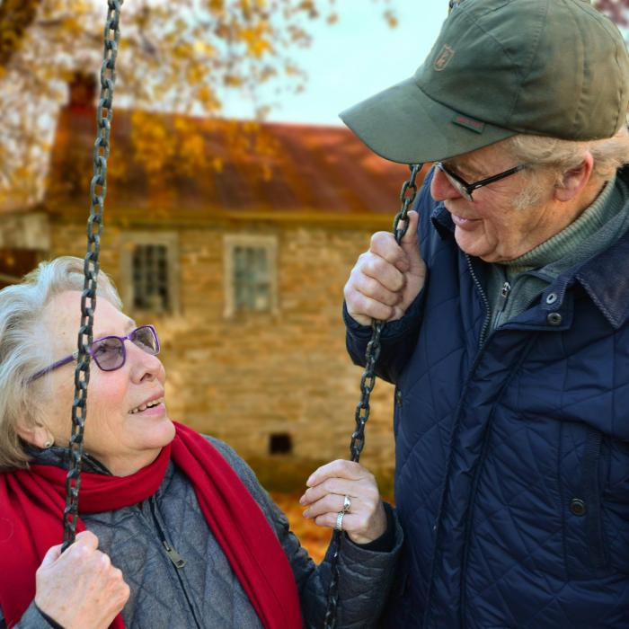 Tot mai mulți pensionari italieni aleg România pentru a trăi mai bine