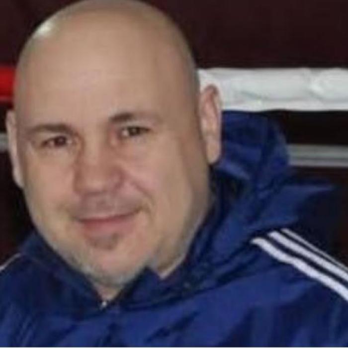 A murit Sandu Stoian, primul campion național de box după Revoluție: „A antrenat copii lipsiți de posibilități și le-a demonstrat că valorează aur”