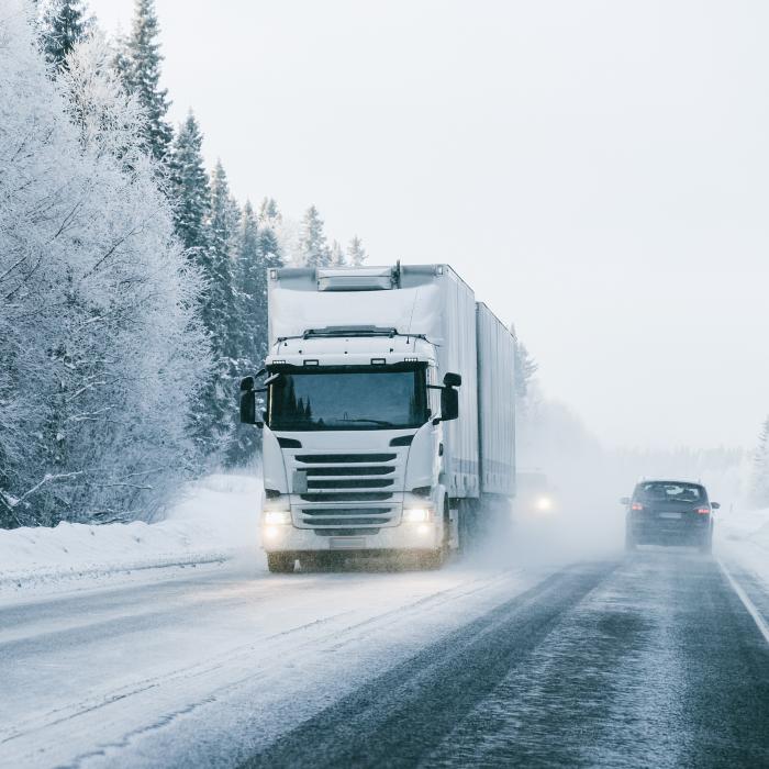 Avertizare meteo ANM: Ninsori, vânt și ploi în România! Cod galben pentru 27 de județe