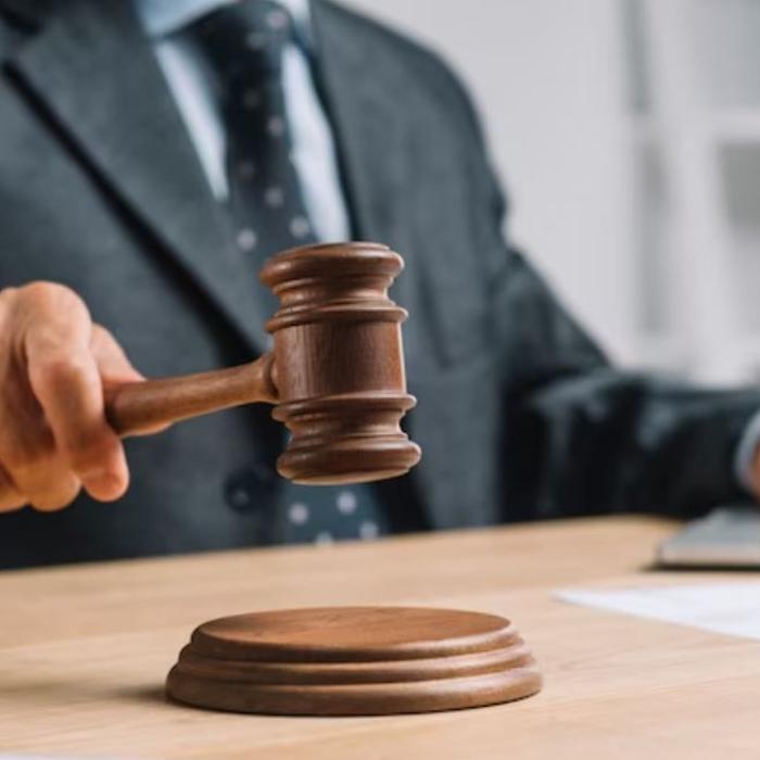 Menajeră acuzată de furt de bijuterii în valoare de 450.000 de euro în Italia: „Am soțul foarte bolnav”