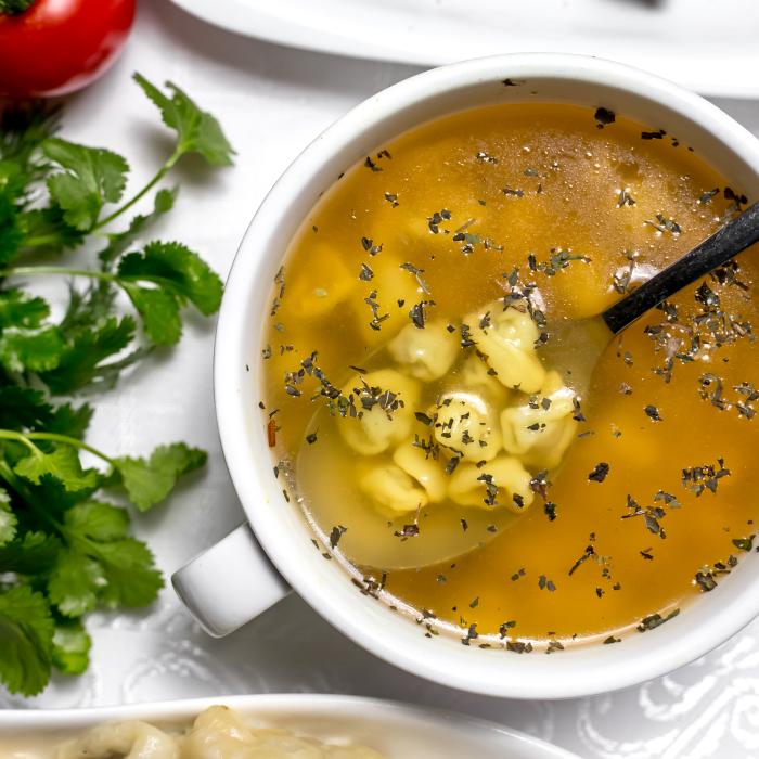 Supă grecească de perișoare (Yuvarlakia) - Rețeta ușoară și delicioasă