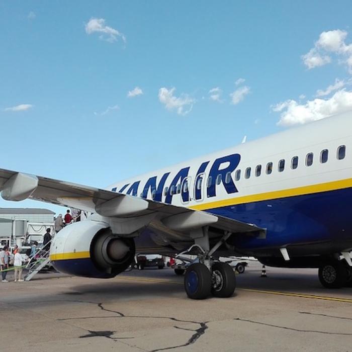 Ryanair anunță că tarifele biletelor vor crește cu 10% vara aceasta