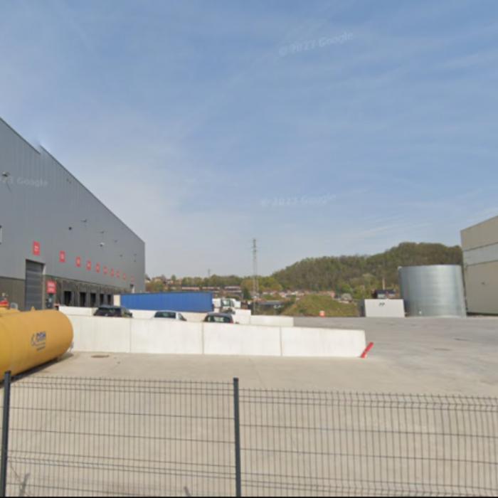 Sfârșit tragic pentru un șofer român de TIR în Belgia: A fost strivit de un alt camion în curtea firmei la care lucra