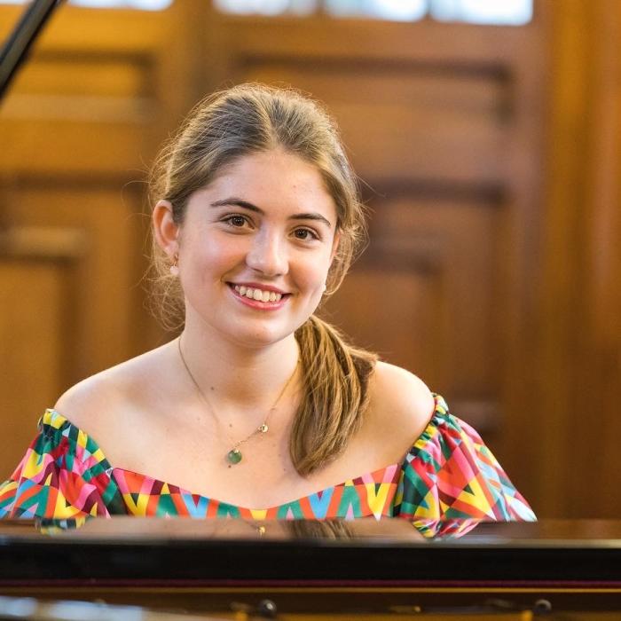 Tânăra pianistă Cristiana Achim, recital de excepție la sediul ICR Londra, pe 07 martie