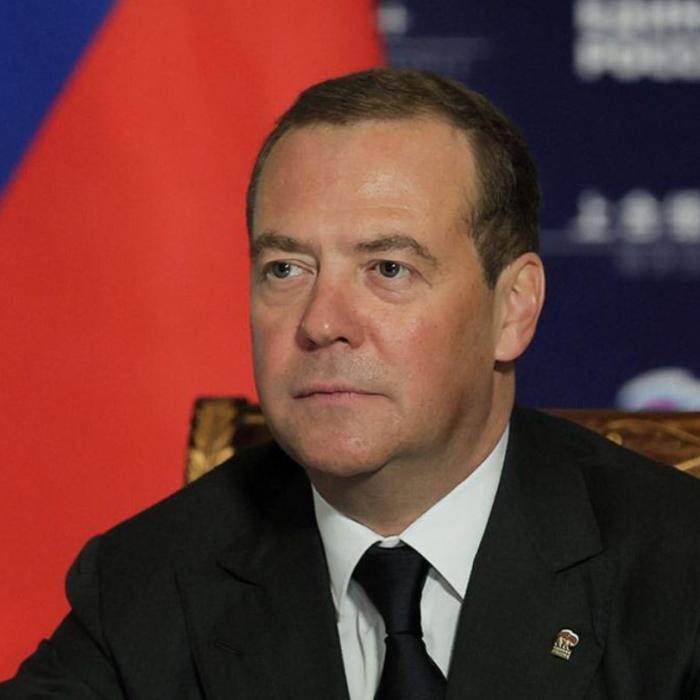 Fostul preşedinte rus Dmitri Medvedev, despre rezoluția PE privind tezaurul românesc: ”Este o obrăznicie” 