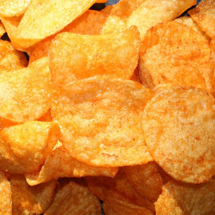 Chipsuri din cartofi, retrase din magazinele din Italia. Consumatorii sunt rugați să returneze produsele/ FOTO