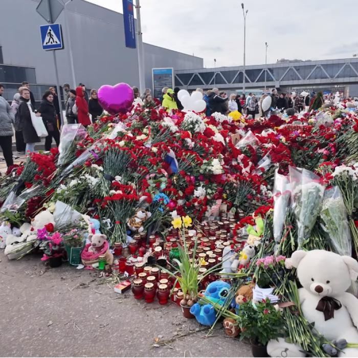 Bilanţul atentatului de la Moscova a urcat la 143 de morţi