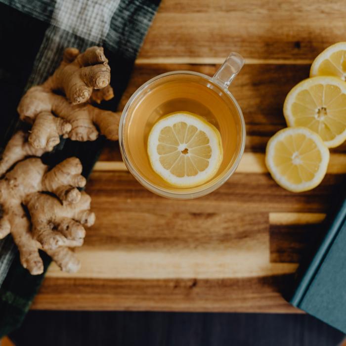 Shot-uri cu ghimbir, turmeric și lămâie: Rețeta simplă și rapidă pentru o dimineață plină de energie!