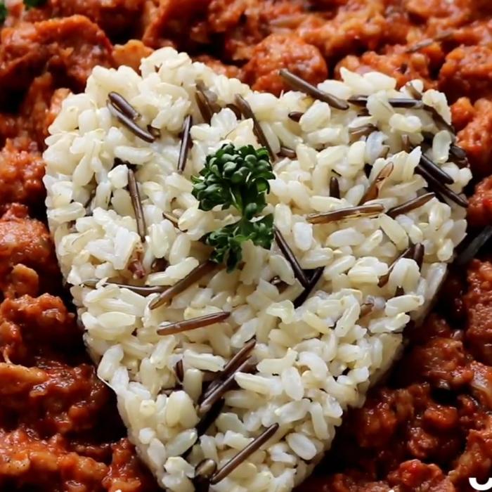 Tocăniță de soia cu legume și orez integral - un preparat delicios de post