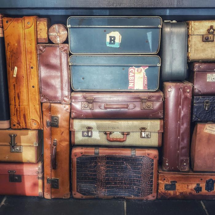 Escrocheria "cumpără bagaje pierdute la aeroport cu 2 euro". Multe persoane și-au pierdut banii 
