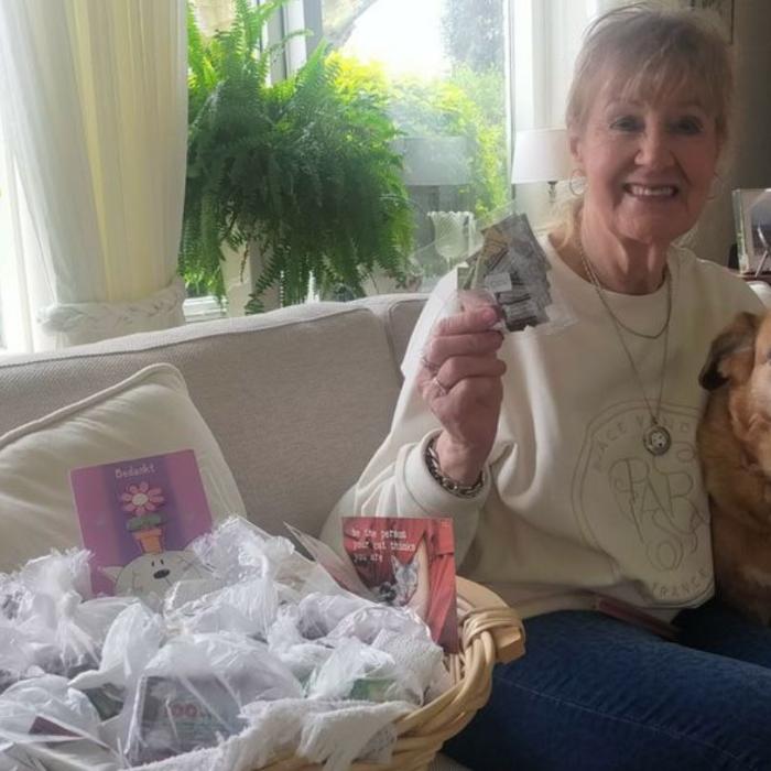 Gest impresionant al unei olandeze: Laura strânge sute de donații pentru o asociație de animale din România - FOTO