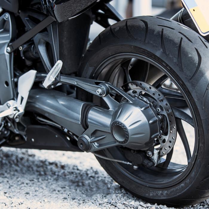 Un italian a primit o amendă record de 6.000 de euro. Bărbatului i-a fost reținută și motocicleta