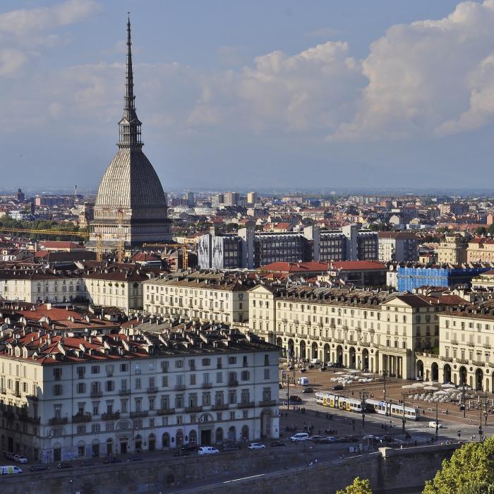 Italia interzice fumatul în spațiile publice, dacă ești prea aproape de altă persoană 