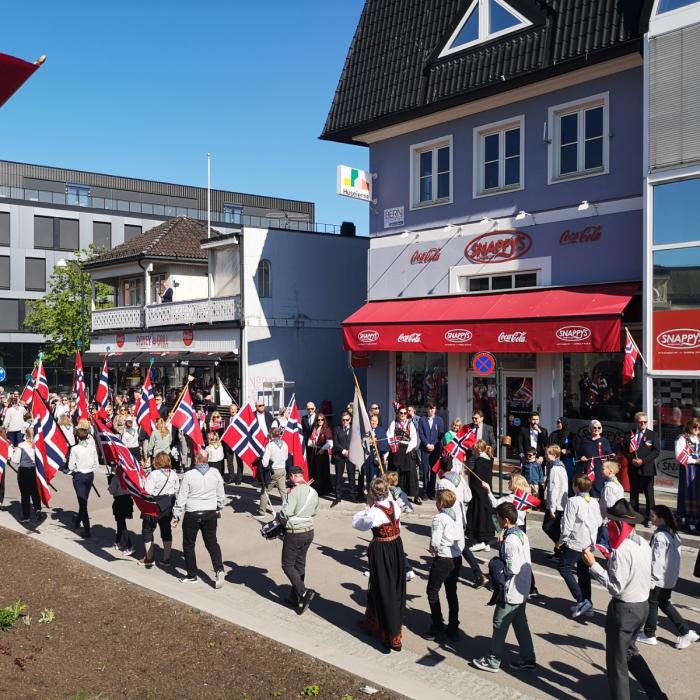 Norvegia, țara în care românii câștigă 5.000 de euro pe lună. Daniel, un român stabilit aici de 30 de ani: "Există un mit, când vorbim de salariu"