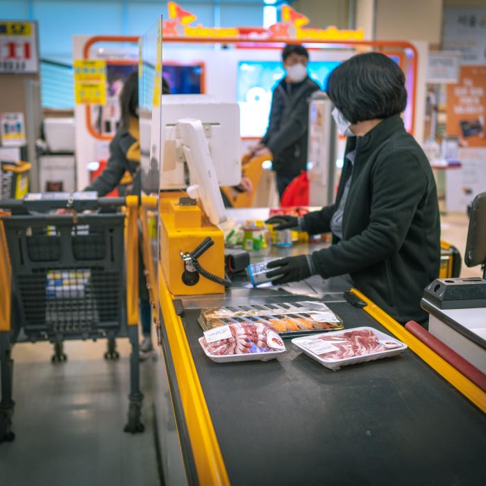 Cristina spune ce salariu avea la un supermarket din Italia: "Clienții aroganți m-au făcut să-mi dau demisia"