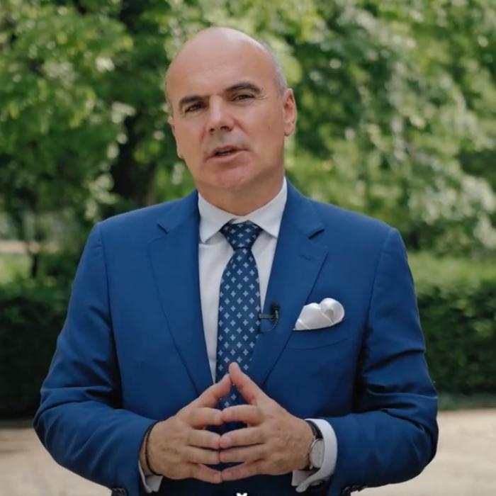 Rareș Bogdan spune ce-i oprește pe români să revină acasă, deși "în Spania, Grecia și în sudul Italiei sunt salarii mai mici decât în România"
