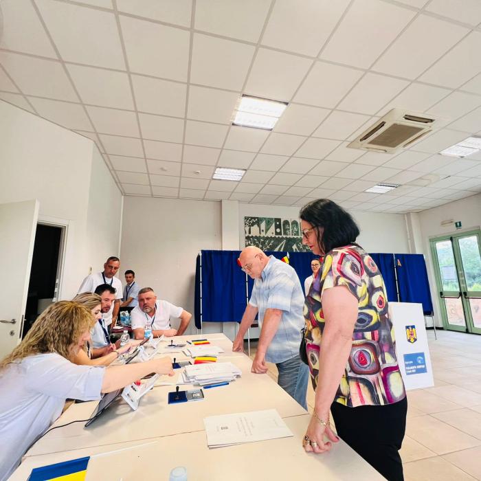 "Diaspora votează AUR" - mit desființat. ADU, locul 2 la votul în străinătate, peste estimările din sondaje