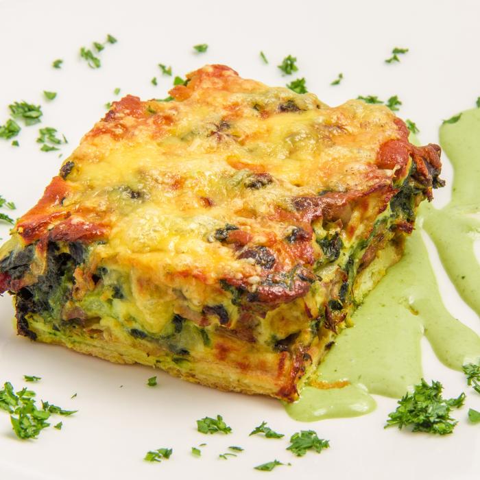 Lasagna delicioasă cu carne și sos bechamel: Rețetă pas cu pas