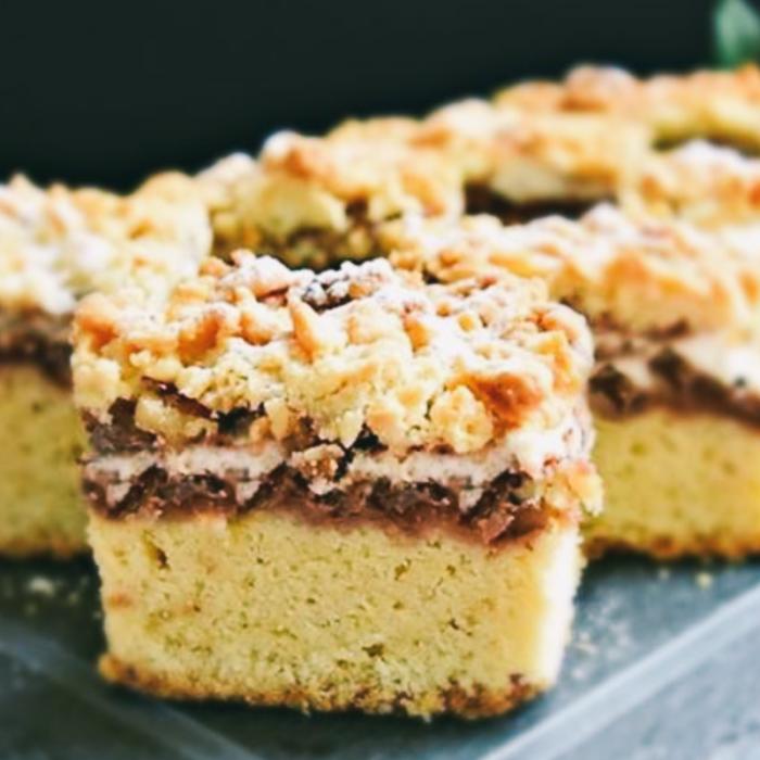 Cum să faci prăjitură cu cocă rasă: O deliciu simplu și aromat