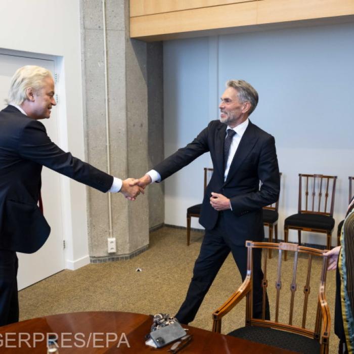Fost șef al serviciilor secrete, noul premier al Olandei. Cele mai multe ministere, conduse de extremiștii lui Wilders 