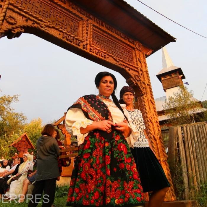 Ropotinele, Paparudele și Cucii, tradiții și Calendarul femeilor superstițioase (II)