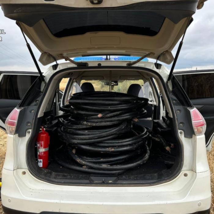 Spania. Trei români au tăiat o jumătate de kilometru de cablu telefonic. Paguba: peste 8.000 de euro