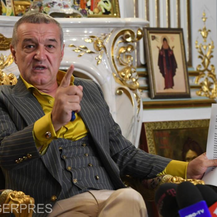Gigi Becali, al treilea accident rutier în mai puțin de un an. De această dată, chiar în fața bisericii pe care o face în Pipera