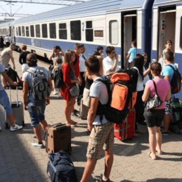 Vacanțele în Italia sunt afectate de probleme de transport: Prețuri și întârzieri mari la trenuri, avioane și chiar pe autostrăzi